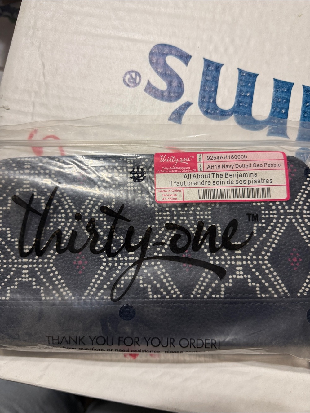 thirty-one Navy Wallet with White Dotted Geo Pattern